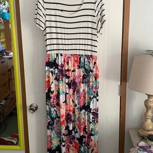 Plus Size T-Shirt Maxi Dress